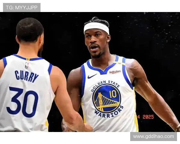 气质非凡勇士官媒晒库里巴特勒入场穿搭引热议展现联盟焦点风采